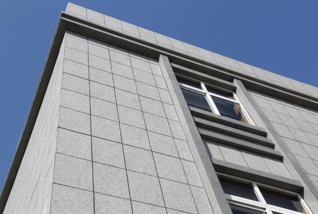 【華喆】多雨季節(jié)，真石漆該如何施工？